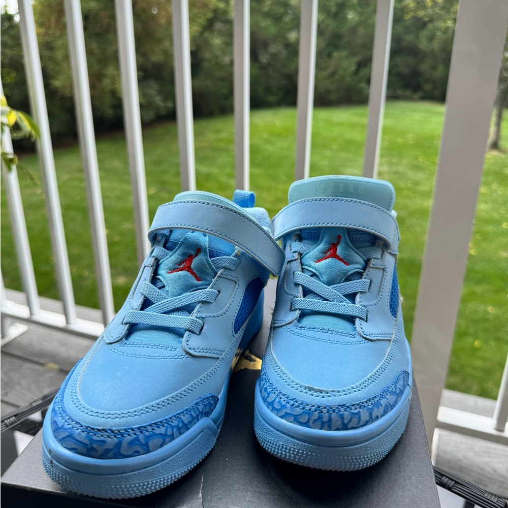 Jordan Kids Light Blue Sneakers with Red Logo